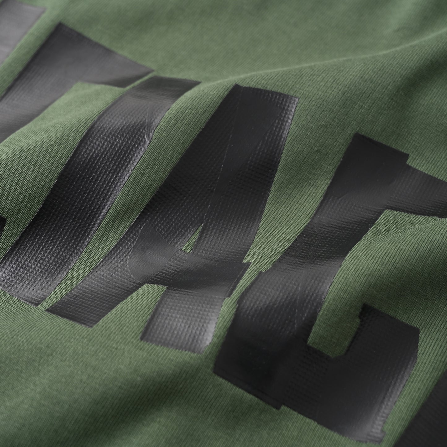 Alphabet paper tape printed short-sleeved T-shirt