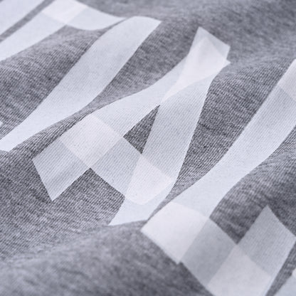 Alphabet paper tape printed short-sleeved T-shirt
