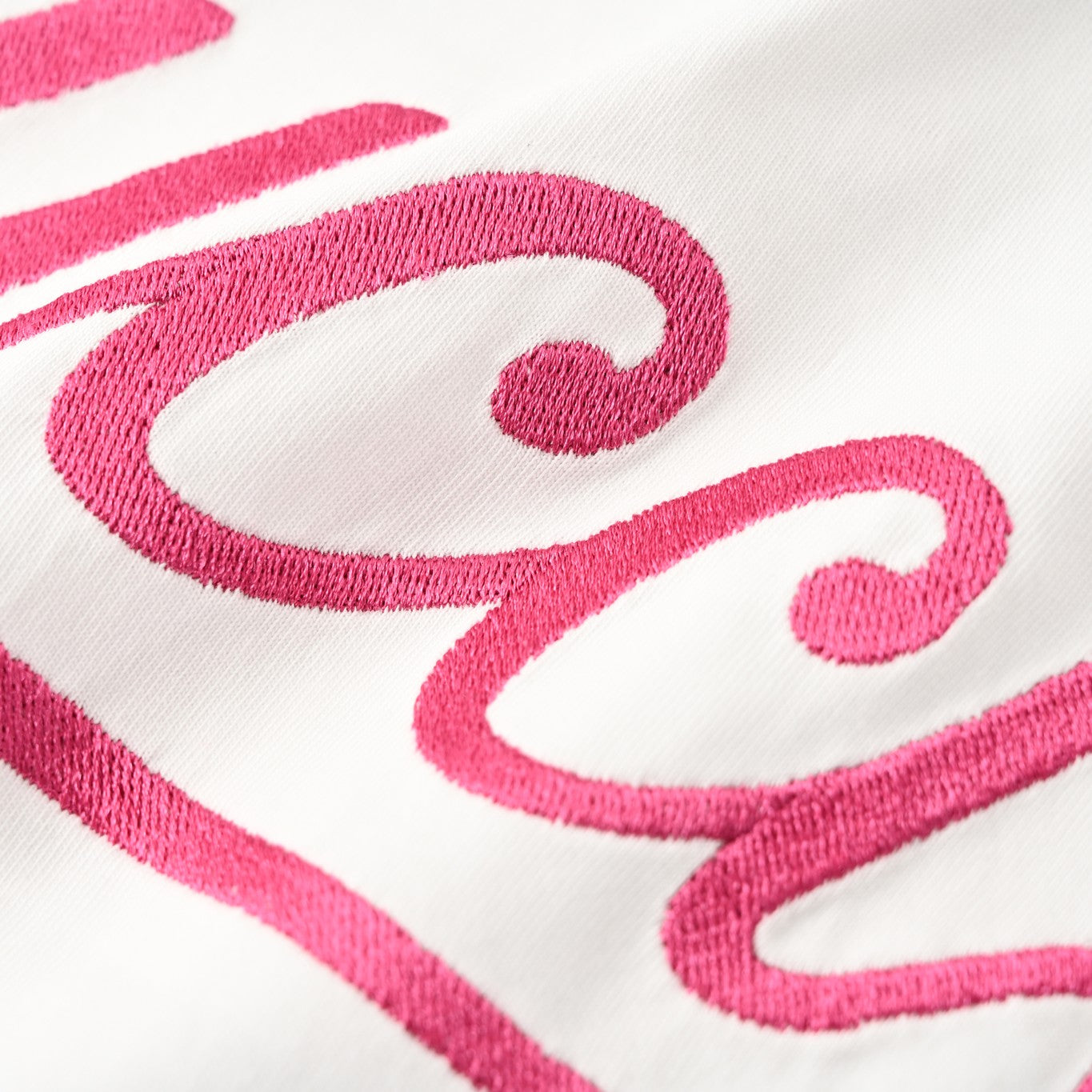 Classic style cursive logo embroidered short-sleeved T-shirt